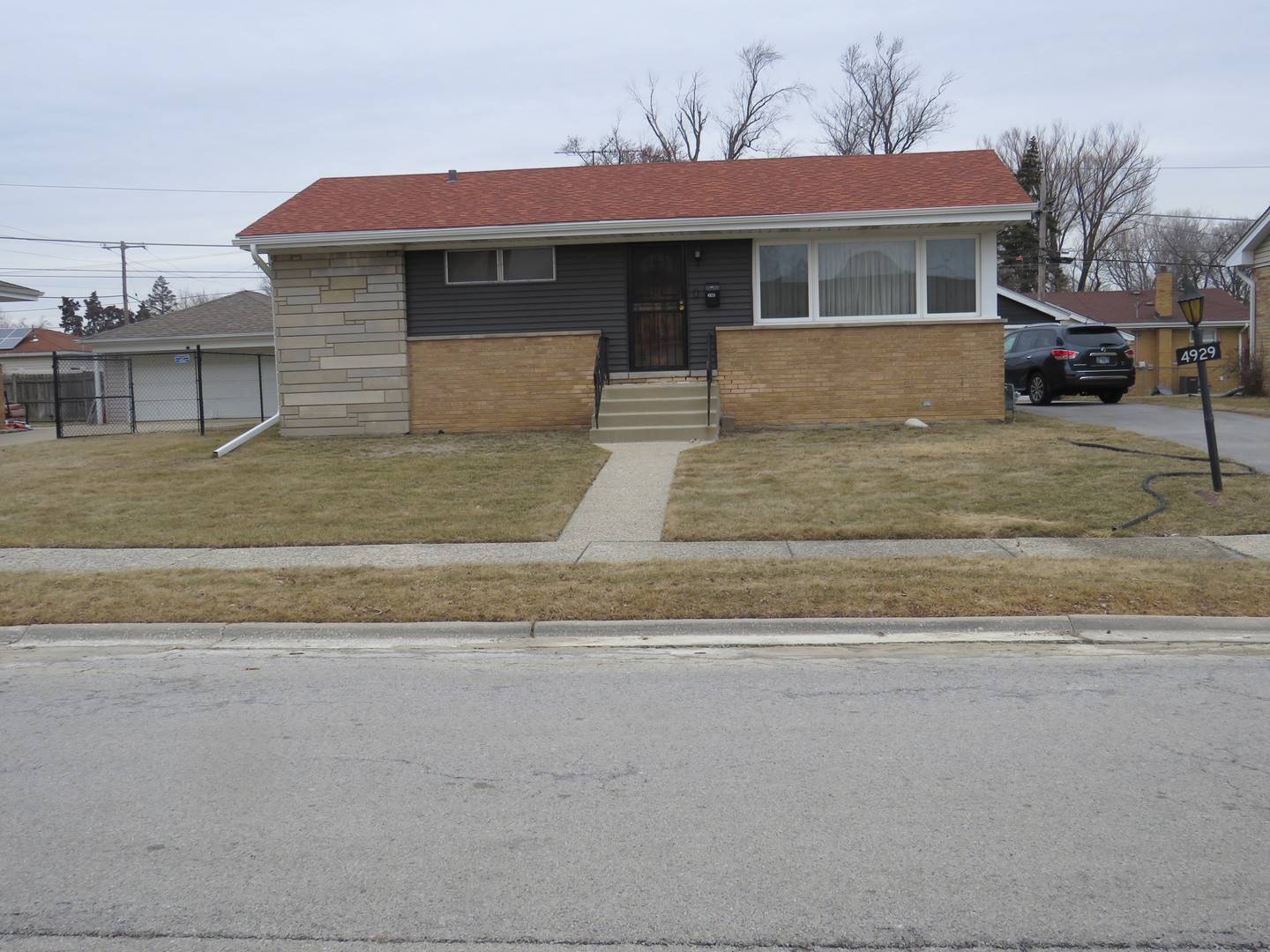 4929 W Randolph ST, Hillside, IL 60162