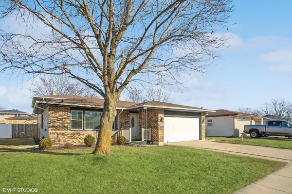 Bartlett, IL 60103,925 Sycamore LN