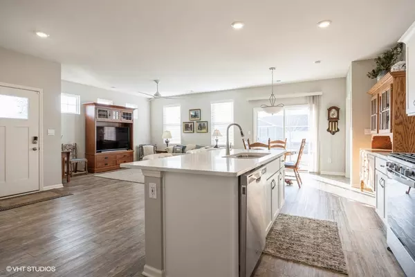 Wonder Lake, IL 60097,6304 Maple Glen DR