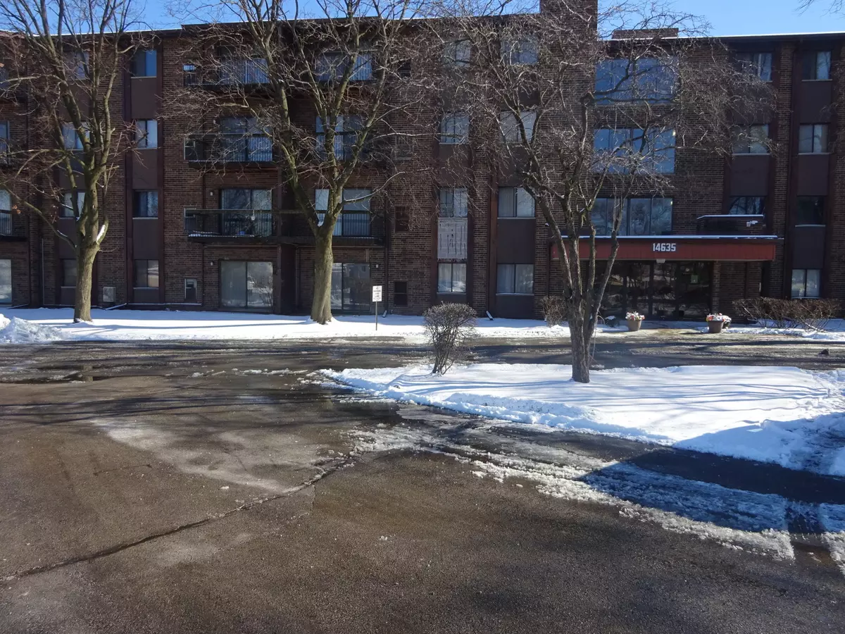 Dolton, IL 60419,14635 Greenwood RD #203
