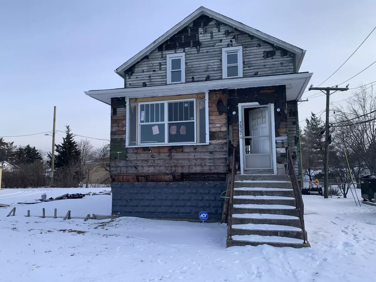 Lyons, IL 60534,7807 43rd ST