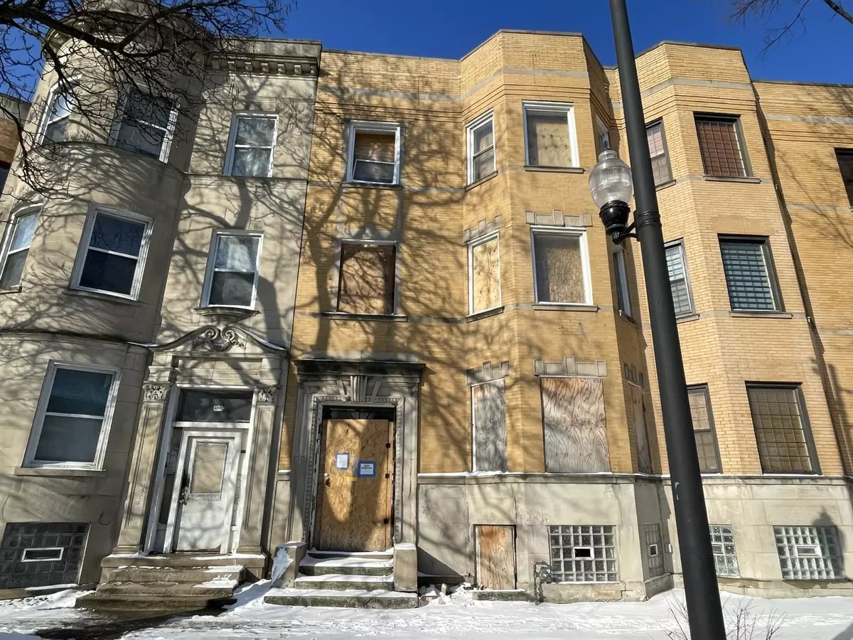 Chicago, IL 60615,4908 S Indiana AVE
