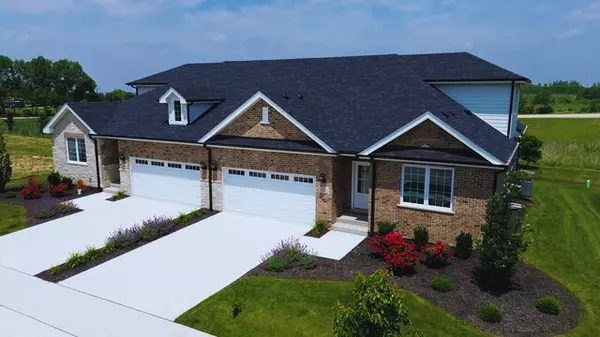 16521 Kayla DR, Lemont, IL 60439
