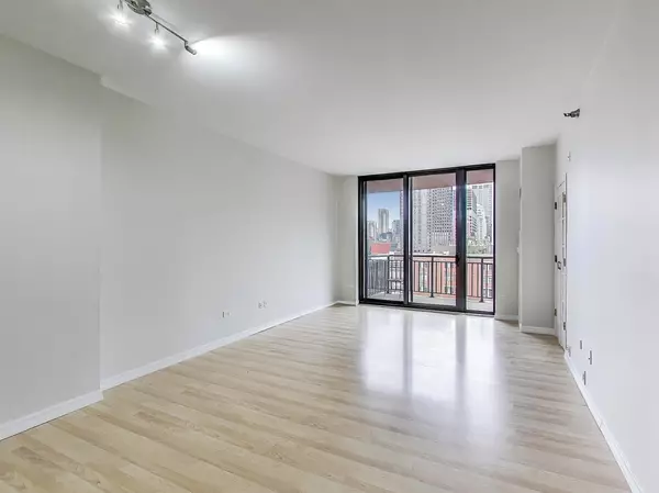 Chicago, IL 60661,330 N JEFFERSON ST #803
