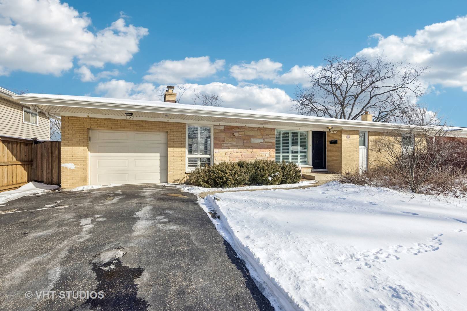 Palatine, IL 60067,127 S Cedar ST