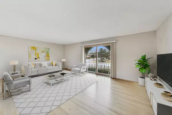 Northbrook, IL 60062,2510 Salceda DR