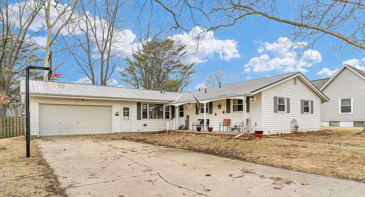 Atwood, IL 61913,213 S Illinois ST