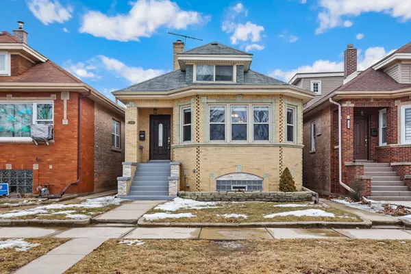 7925 W Sunset DR, Elmwood Park, IL 60707