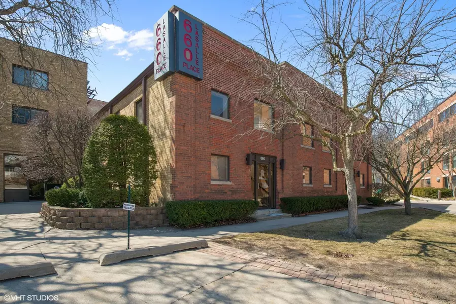 660 La Salle PL #SPDC-VU1, Highland Park, IL 60035