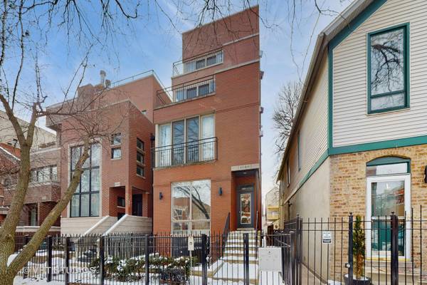 1048 N Wolcott AVE #3, Chicago, IL 60622