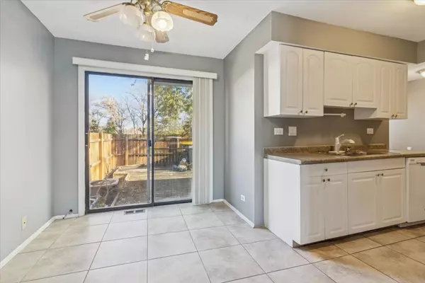 Streamwood, IL 60107,Address not disclosed