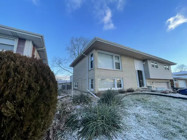 South Holland, IL 60473,432 E 168th PL