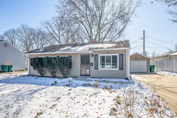 2312 Birchwood LN, Joliet, IL 60435