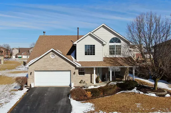 16522 W Ash LN, Lockport, IL 60441