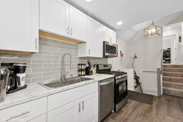 Antioch, IL 60002,22114 W Loon DR