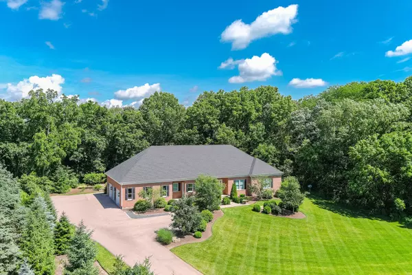4N730 High Meadow RD, St. Charles, IL 60175