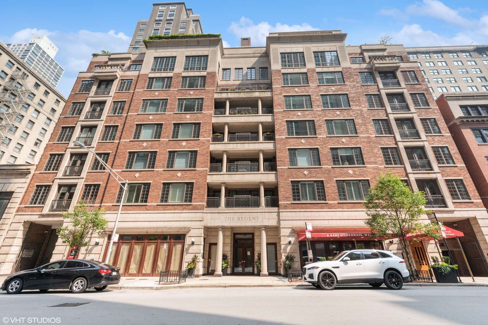 190 E Walton PL #502, Chicago, IL 60611