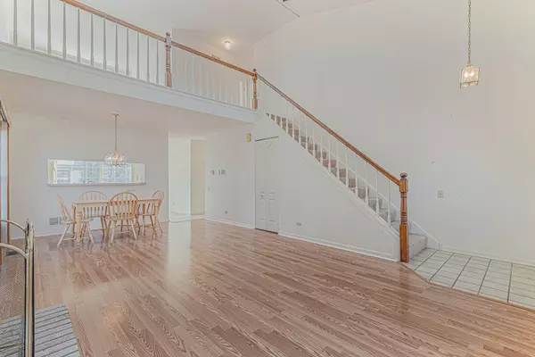 Bloomingdale, IL 60108,127 Biarritz CT