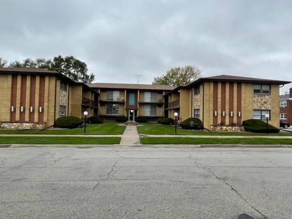 18318 Exchange AVE #2F, Lansing, IL 60438