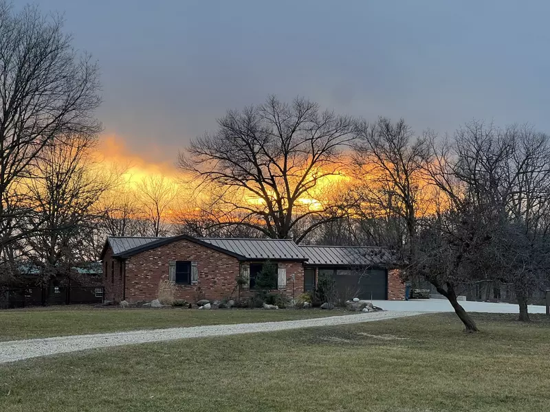 14 Marquette LN, Spring Valley, IL 61362