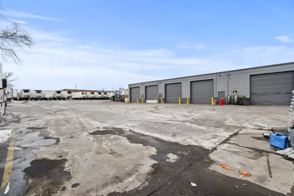 Alsip, IL 60803,4637 W 120th ST