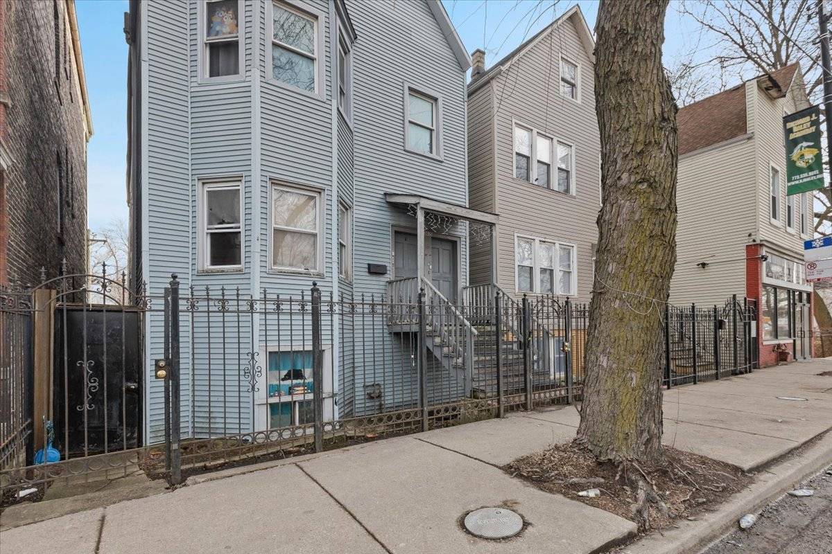 Chicago, IL 60609,1815 W 51st ST