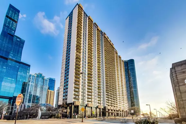 400 E Randolph ST #1824,  Chicago,  IL 60601