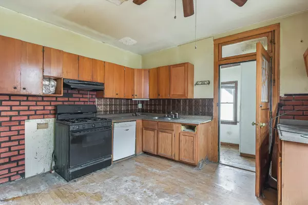 Chicago, IL 60629,6621 S Fairfield AVE