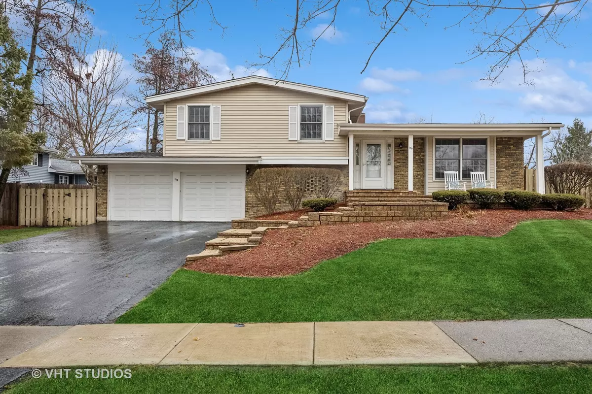 Libertyville, IL 60048,116 Blueberry RD