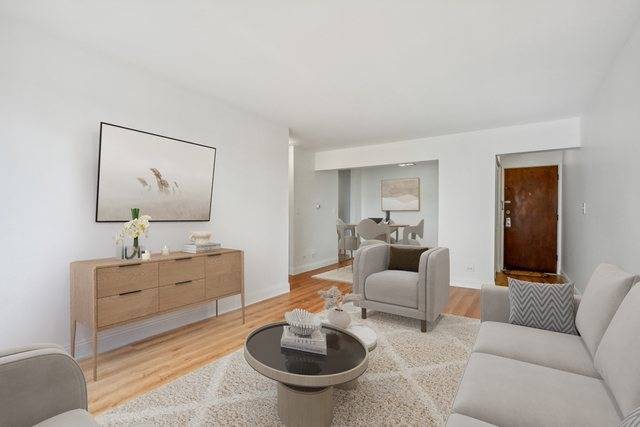 Chicago, IL 60656,8444 W Wilson AVE #408S