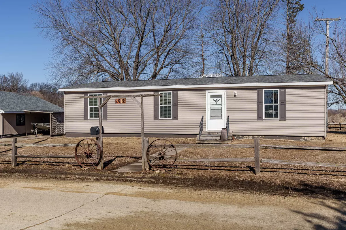 Chana, IL 61015,2988 E Honey Creek RD