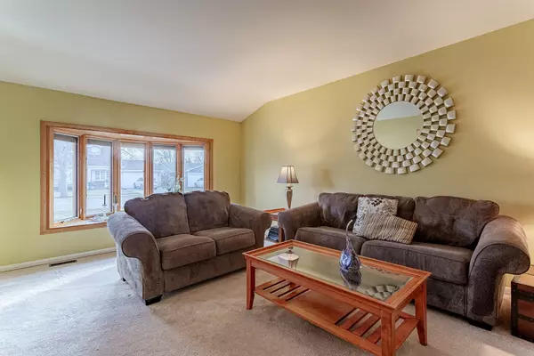 Elk Grove Village, IL 60007,540 Gateshead South AVE