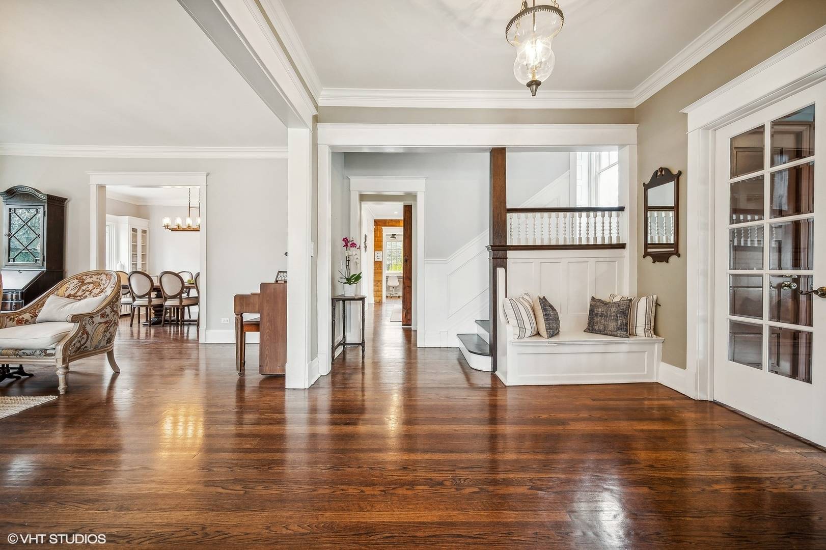 Wilmette, IL 60091,730 Central AVE