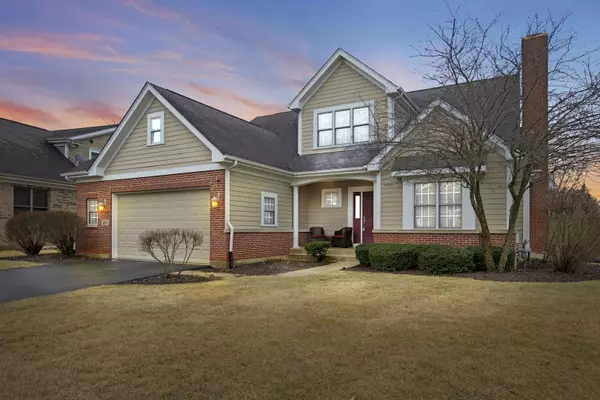 Libertyville, IL 60048,221 Cater LN