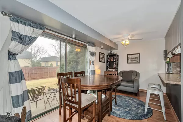 Palos Hills, IL 60465,19 Cour Marquis AVE