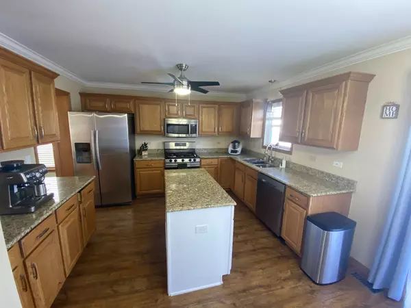 Plainfield, IL 60586,1906 Long Ridge CT