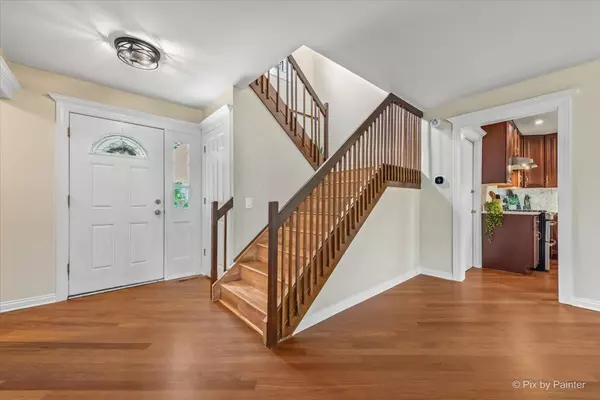 Schaumburg, IL 60194,924 Colony Lake DR