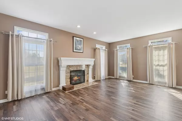Gurnee, IL 60031,36385 N Field View DR