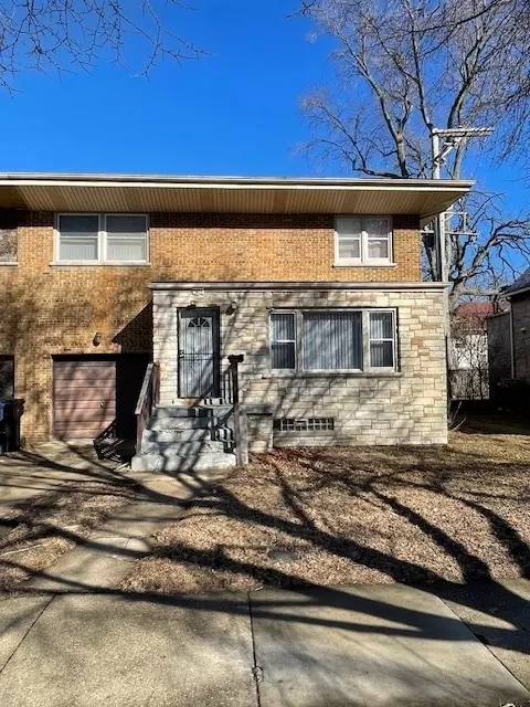 Chicago, IL 60649,2654 E 77th ST