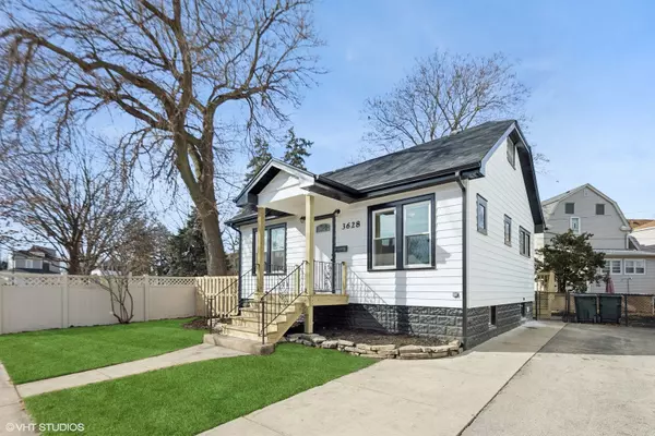 Brookfield, IL 60513,3628 Sunnyside AVE