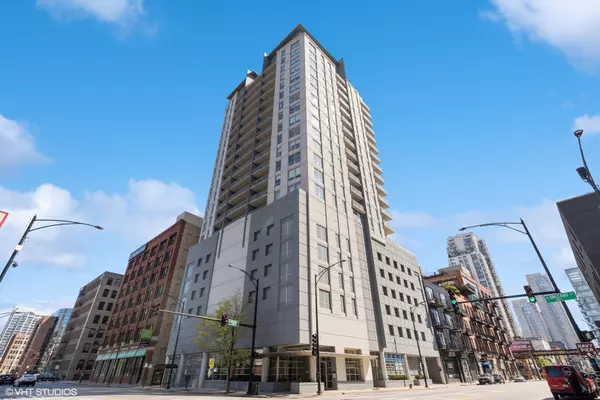 330 W Grand AVE #1502, Chicago, IL 60654