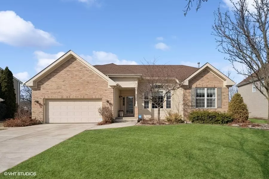 Gurnee, IL 60031,5582 Chapel Hill
