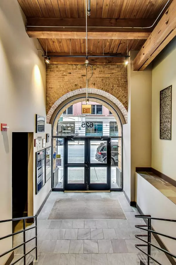 Chicago, IL 60661,625 W Jackson BLVD #612