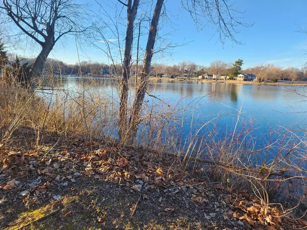 Sandwich, IL 60548,1285 Lake Holiday DR
