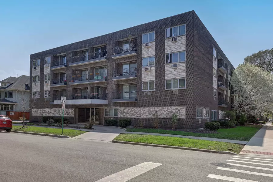 401 S GROVE AVE #2F, Oak Park, IL 60302