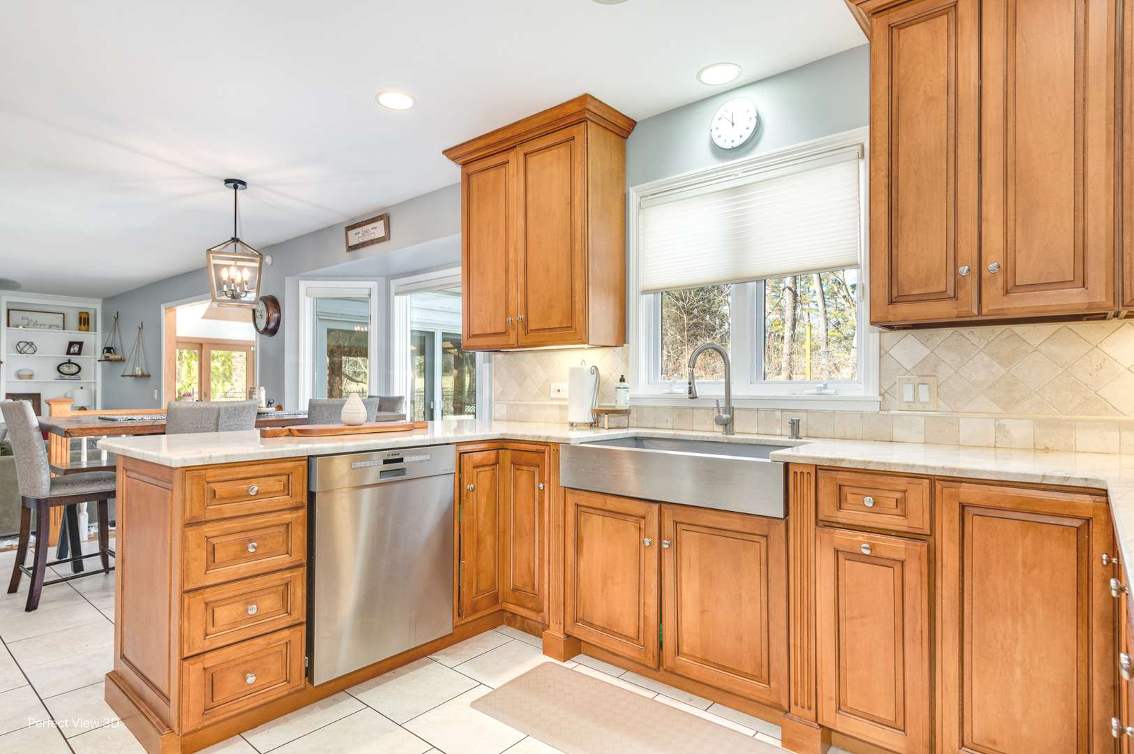 Libertyville, IL 60048,1402 Bull Creek DR