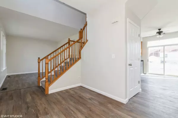 Romeoville, IL 60446,345 Aster CT