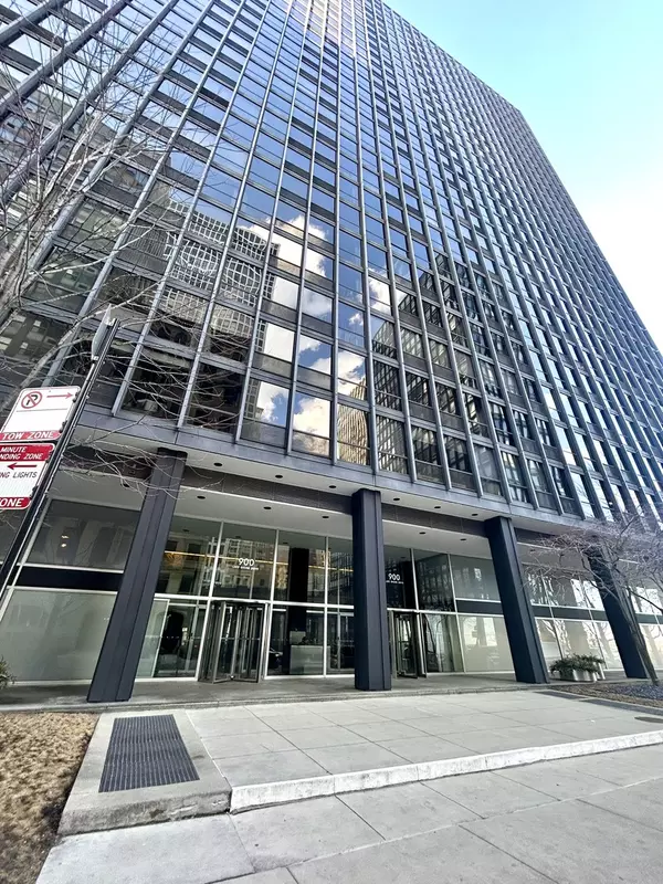 900 N LAKE SHORE DR #1506, Chicago, IL 60611