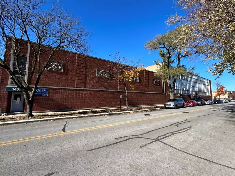 1401 S Circle AVE, Forest Park, IL 60130