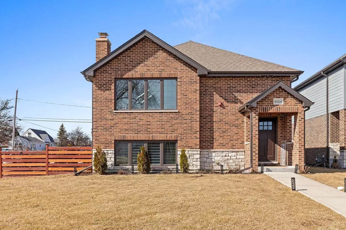 Bridgeview, IL 60455,8554 S 77th CT